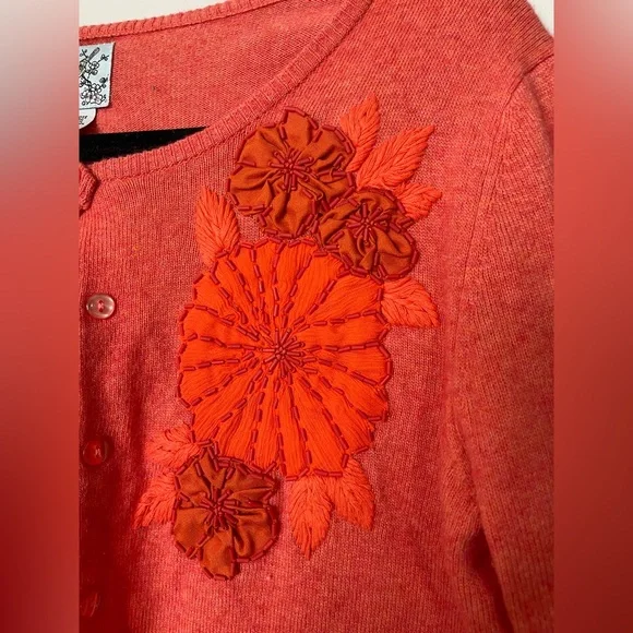 Tabitha Anthropologie lightweight cashmere wool cardi silk floral appliqué sz M - Picture 3 of 8